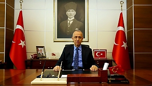 Çankırı Valisi Hamdi Bilge Aktaş, "Çalışan Gazeteciler, İdareciler Günü Mesajı Yayınladı