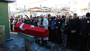 Vali Hamdi Bilge Aktaş, Gazi Erdal Erdoğan'ın Cenaze Törenine Katıldı