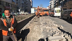 Vatandaşın Bozuk Yol İsyanına T.C. Karayolları 158. Şube Şefliği'nden Çözüm