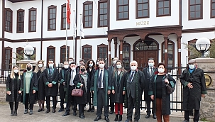 Baro Başkanı Köroğlu, 5 Nisan Avukatlar Gününü Kutladı