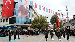 Çankırı'da, 29 Ekim Cumhuriyet Bayramı Düzenlenen Törenlerle Kutlandı