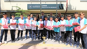 Şehit Yahya Coşkuner Ortaokulu Adını Altın Harflerle Yazdırdı