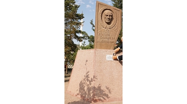 Atapark'daki Atatürk Anıtı Günyüzü'ne Çıkartılacak