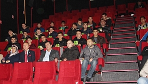 Çankırı'da Engelli Çocuklar Sinamada Buluştu