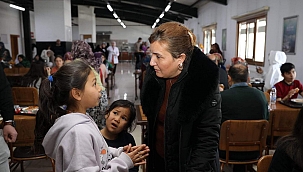 Başkan Esen Depremzedeleri Ziyaret Etti