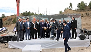 Alparslan Türkeş Parkı ve Yaşam Kompleksi'nin Temeli Atıldı