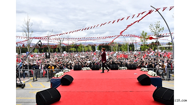 İYİ Parti Genel Başkanı Meral Akşener Kocaeli'de Vatandaşlara Seslendi