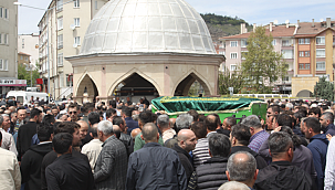 Silahlı Saldırda Öldürülen İş İnsanı Orhan Kuşcu Ve Talip Poyraz Hoca Toprağa Verildiler