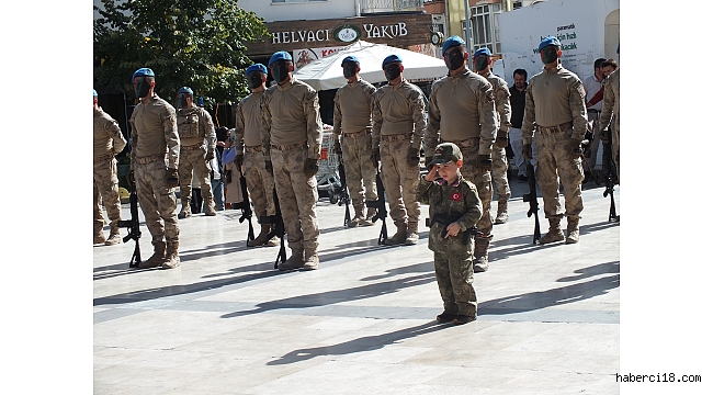 Çankırı'da Cumhuriyetin 100. Yılında Komando Ve JAK Gösterisi