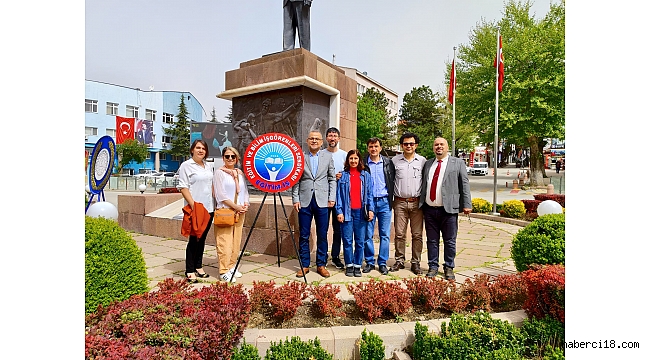 Yaşasın 1 Mayıs, Yaşasın Emeğin Onuru!