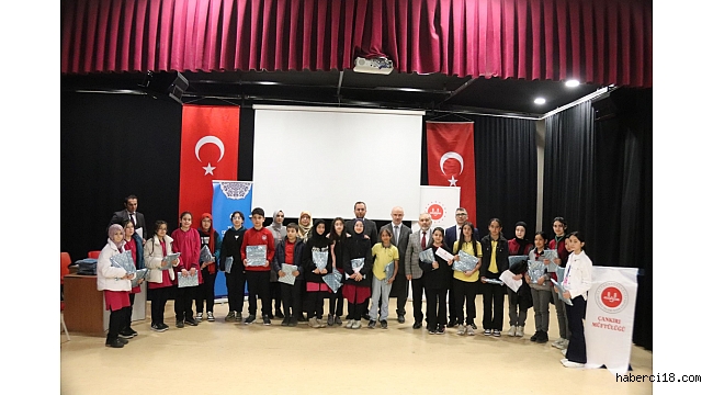 Çankırı İl Müftülüğü Ezbere Şiir Okuma Yarışması Düzenledi