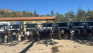 Çankırı İl Özel İdaresine Kırkayak Kamyon ve Havuz Dorseli Çekici Tır Yağdı