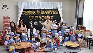 Minikler Çerkeş Kurabiyesi Yaptı