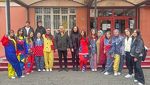 Lise Öğrencilerinden Sevgi Evlerine Ziyaret