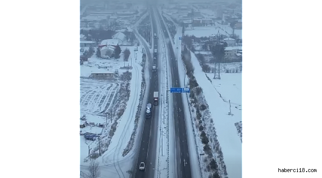 Son Dakika: Kar Yağışı Nedeniyle D-100 Karayolu Kapandı