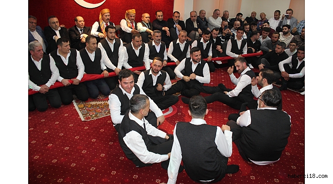 Merkez Aşağıpelitözü Köyü Yaren Meclisinde Oynanan Orta Oyunlar Gündeme Damgasını Vurdu 