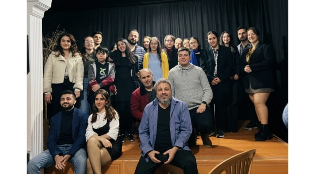 Epik Sanat Tiyatrosu Dünya Tiyatro Günü'nü Selamladı