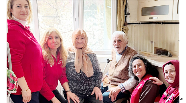 Türk Kızılay Kadın Çankırı Gönüllüleri Asırlık Çınarları Ziyaret Ettiler