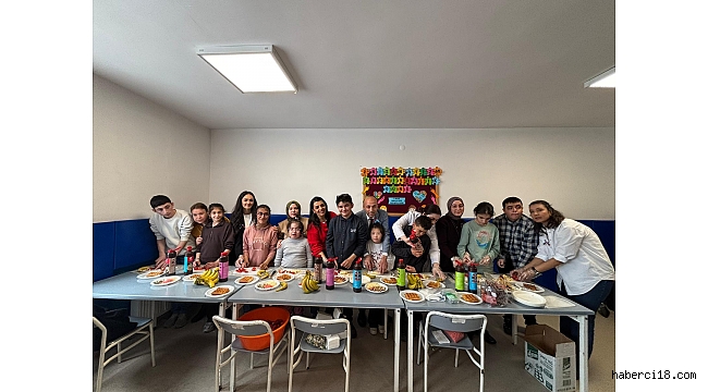 2 Nisan Otizm Farkındalık Günü Coşkuyla Kutlandı