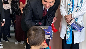 23 Nisan'da Erdoğan'dan Anlamlı Ziyaret: Minik Hastalara Bayram Sevinci