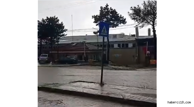 Şabanözü'nde Kuvvetli Sağanak Sonrası Bir Fabrikayı Sel Bastı