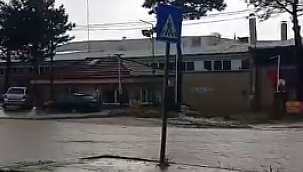 Şabanözü'nde Kuvvetli Sağanak Sonrası Bir Fabrikayı Sel Bastı