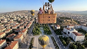 Tuzfest'26'da Yüzlerce Kişi Balon Heyecanı Yaşadı
