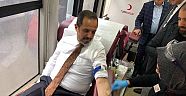 Müptezelin Birisi Üç Kuruşluk Yazı Yazıyor